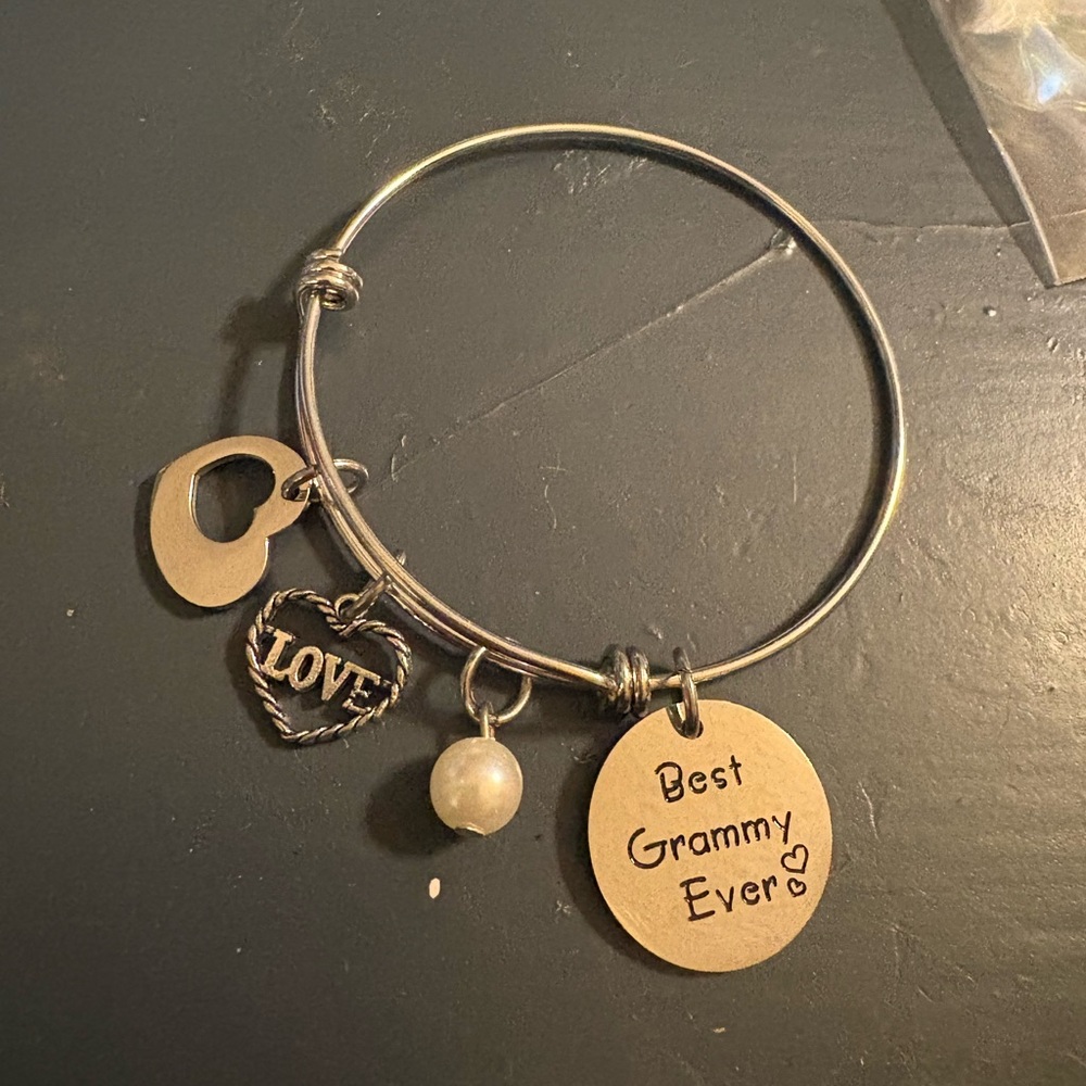 Silver Grandma Charm Bracelet with Heart and Pearl Accents